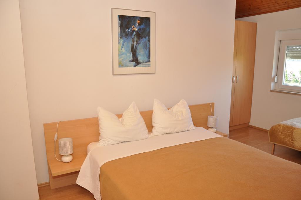 Apartments Smilja Ljubac  Ngoại thất bức ảnh